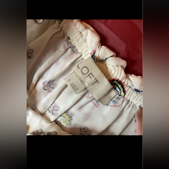 small off the shoulder while printed blouse - Picture 2 of 5